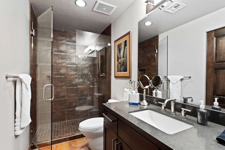 Full Bathroom w/ Glass Shower Full Bathroom w/ Glass Shower