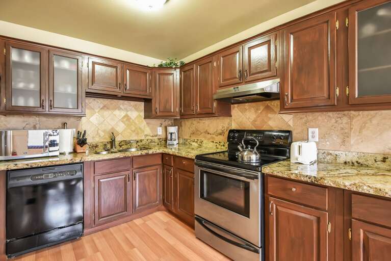 Whether it's coffee in the morning or a family dinner, the space is thoughtfully designed for your convenience. Whether it's coffee in the morning or a family dinner, the space is thoughtfully designed for your convenience.