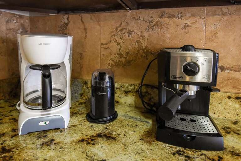 Whether it's coffee in the morning or a family dinner, the space is thoughtfully designed for your convenience. Whether it's coffee in the morning or a family dinner, the space is thoughtfully designed for your convenience.