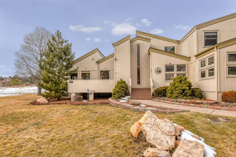 Continental Golf Club: Steps away for golf enthusiasts  (golf course is public, fees apply). Continental Golf Club: Steps away for golf enthusiasts  (golf course is public, fees apply).