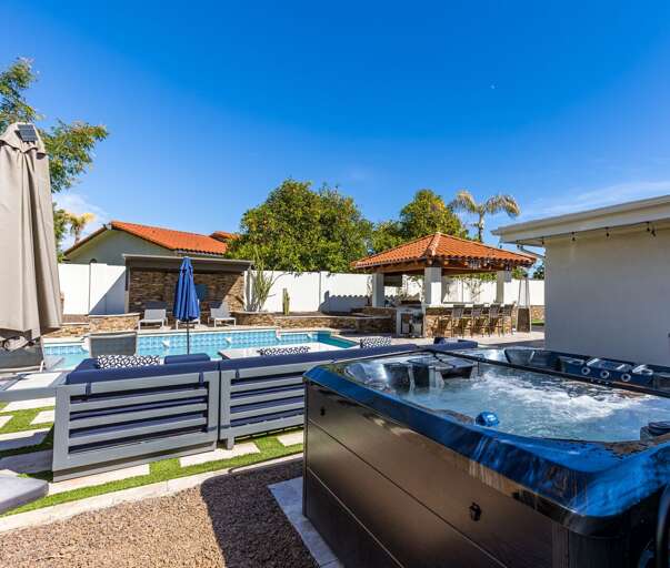 Above ground spa! Above ground spa!