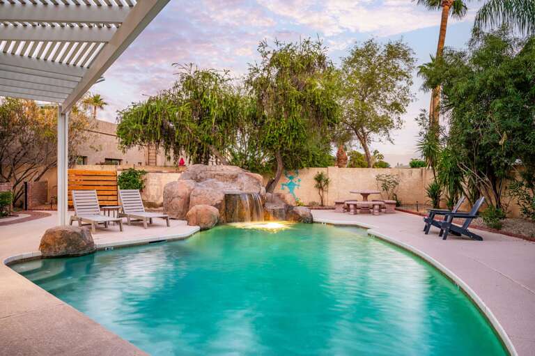 We look forward to hosting you!