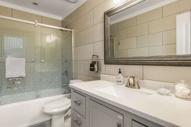 Bathroom 2 with tub shower combo Bathroom 2 with tub shower combo