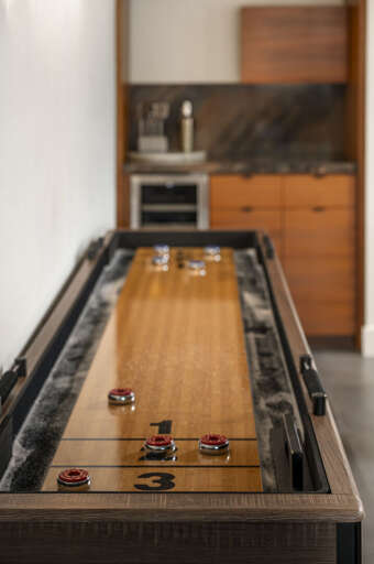 Shuffle board table