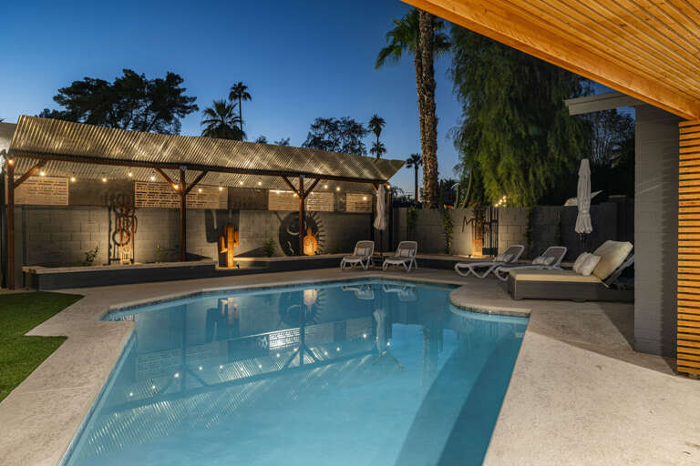 Welcome to Old Town Outpost! Welcome to Old Town Outpost!