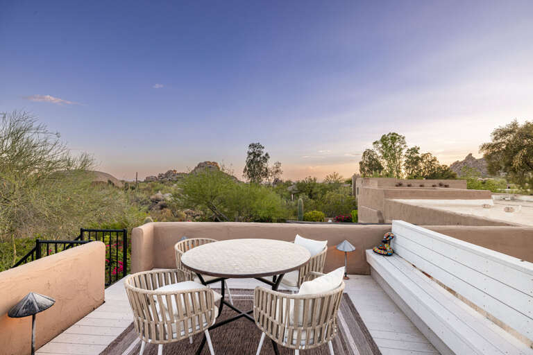 Dine al fresco on the private rooftop deck while taking in panoramic desert views and unforgettable Arizona sunsets.