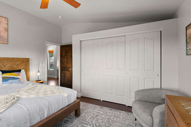 Main Suite w/ King Bed, TV & Views