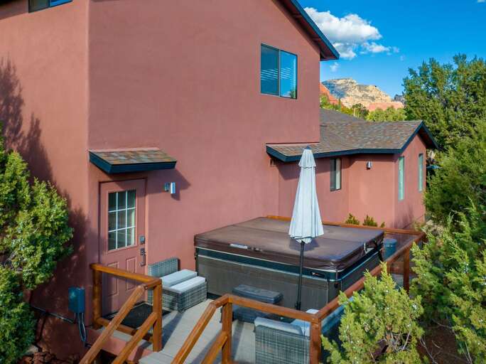 Soak under the stars in the private hot tub, tucked among the trees with peaceful views and a glimpse of Sedona's stunning red rock scenery.
