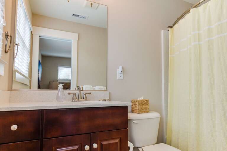 2nd Floor King Bathroom 2nd Floor King Bathroom