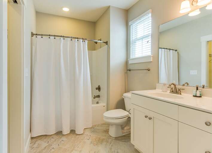 Master Bathroom Master Bathroom