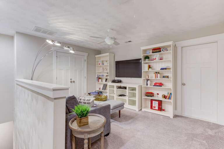 Third floor loft space and enterainment area Third floor loft space and enterainment area