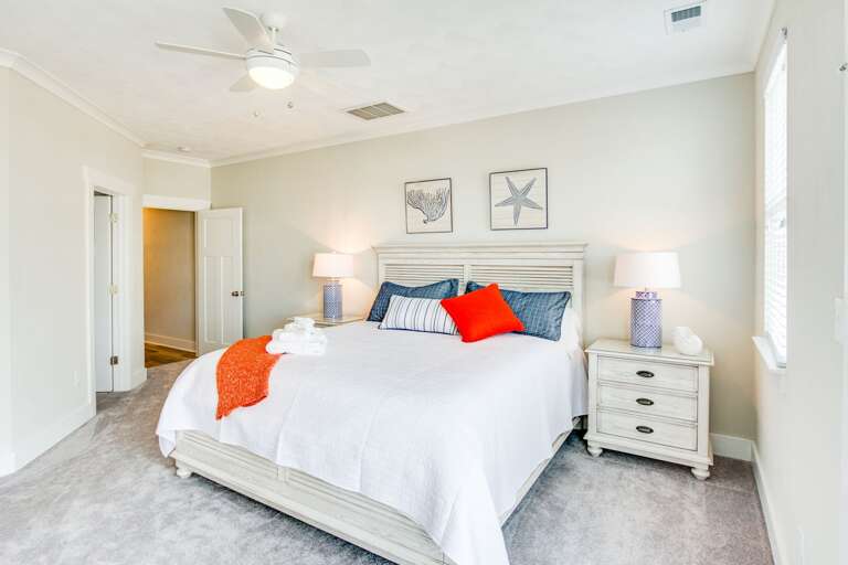 King size bed King size bed