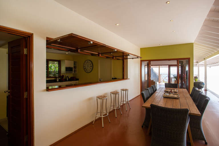 Curacao vacation home: Kitchen bar of Villa Sea Paradise Curacao