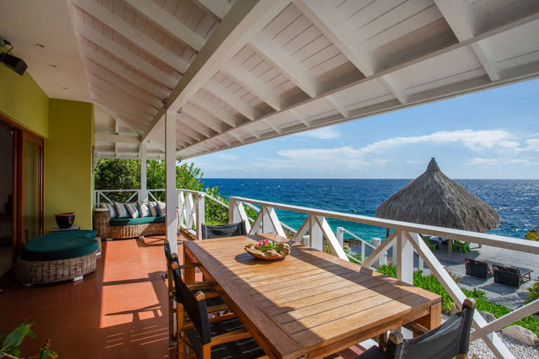 illa Sea Paradise Curacao on the Veranda
