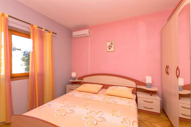 Brodarica Apartment Rental
