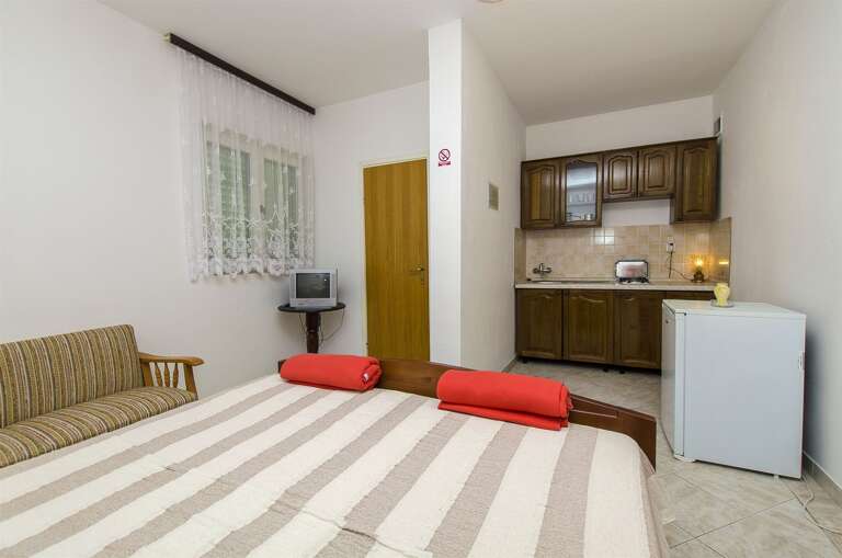 Jadrtovac Apartment Rental