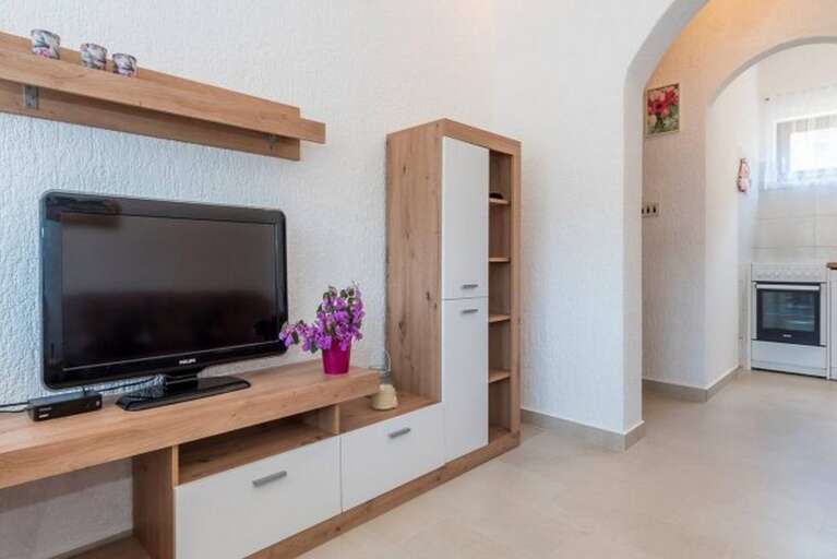 Zirje Apartment Rental