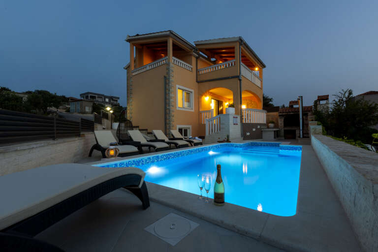Razanj Home Rental