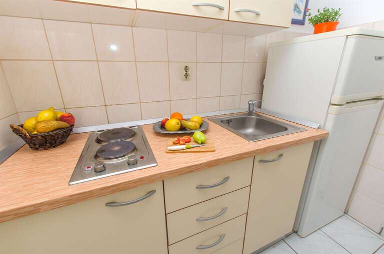 Vrboska Apartment Rental