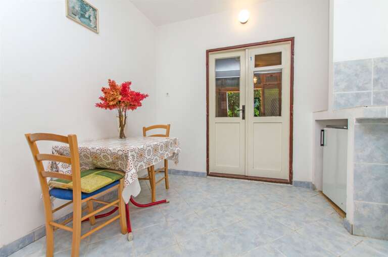 Stari Grad Apartment Rental