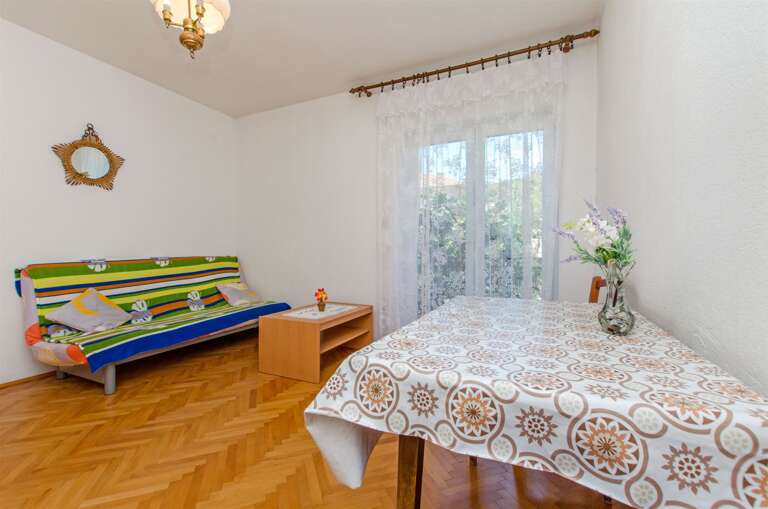 Stari Grad Apartment Rental