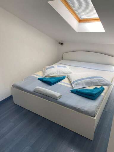 Milna Apartment Rental
