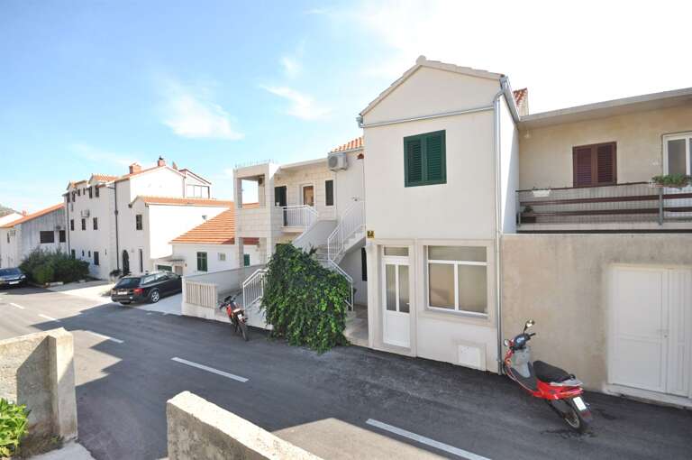 Bol Apartment Rental