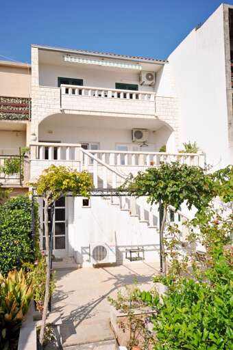 Bol Apartment Rental