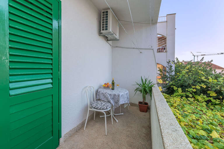 Makarska Apartment Rental