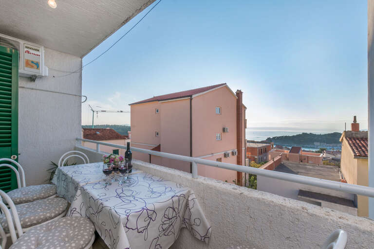Makarska Apartment Rental