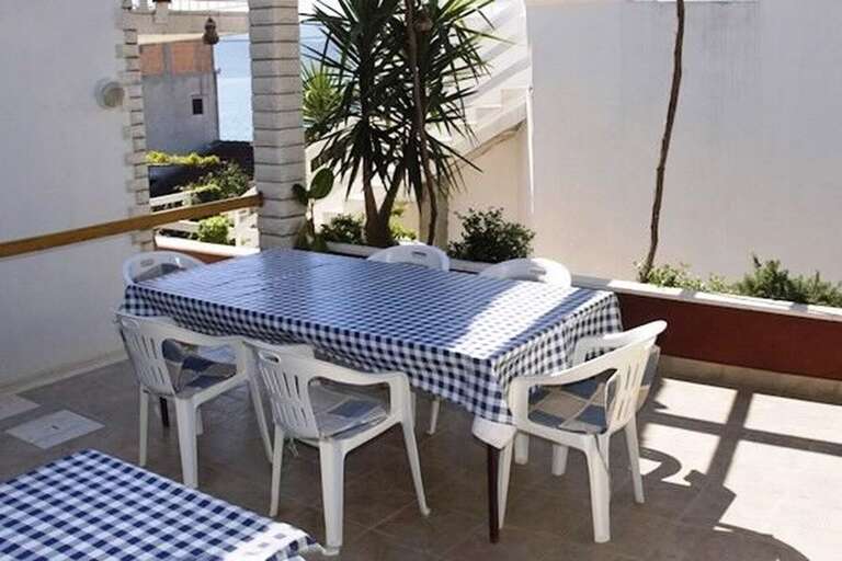 Komarna Apartment Rental