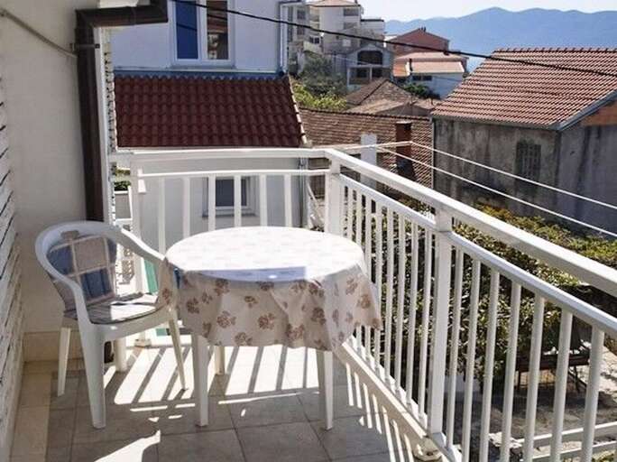 Komarna Apartment Rental