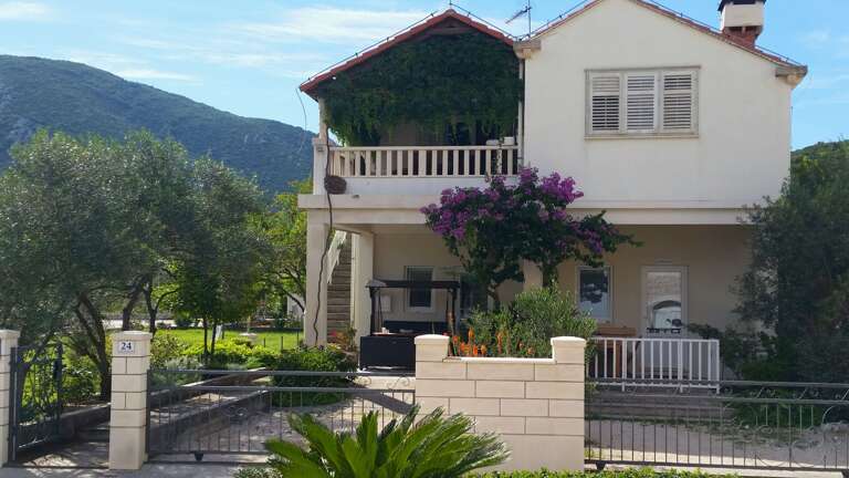 Peljesac Peninsula Apartment Rental
