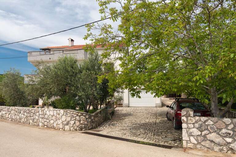 Vrbnik Apartment Rental