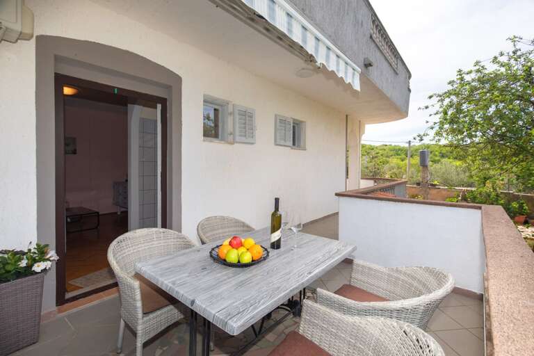 Vrbnik Apartment Rental