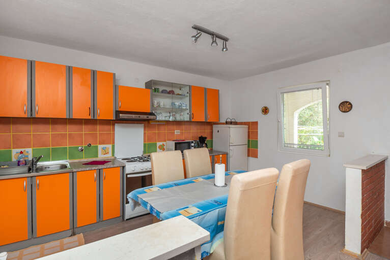 Podglavica Apartment Rental