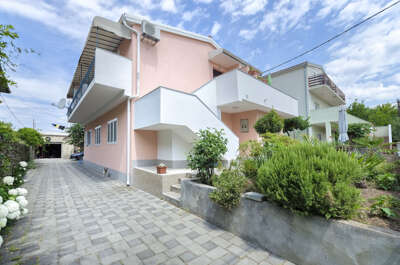 Apartments Miroslava
