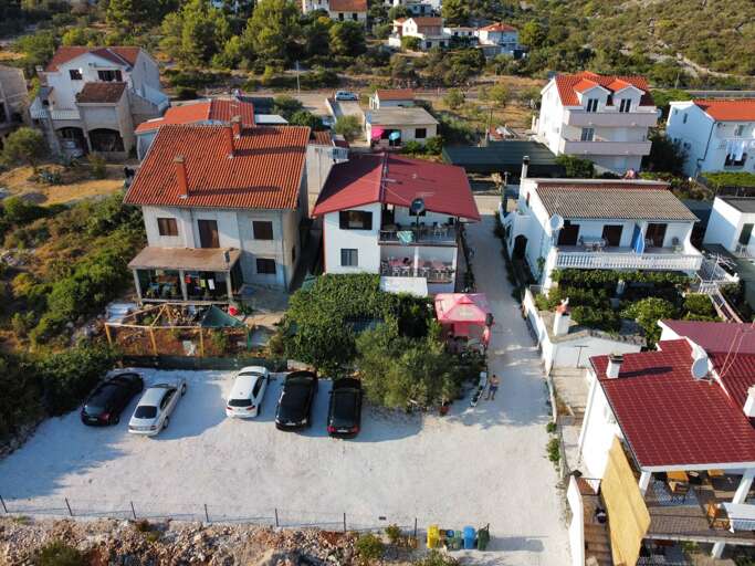 Podglavica Apartment Rental