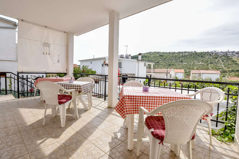 Podglavica Apartment Rental