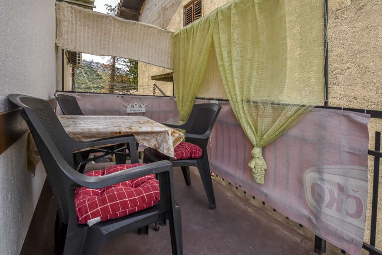 Podglavica Apartment Rental