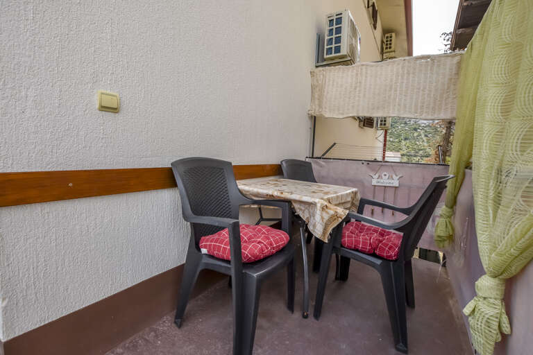 Podglavica Apartment Rental