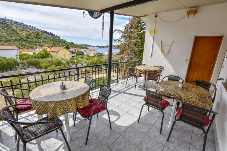 Podglavica Apartment Rental