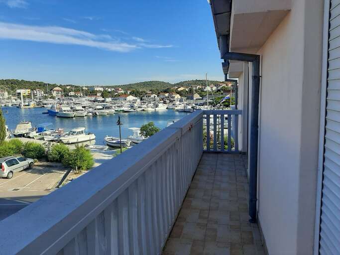 Jezera Apartment Rental