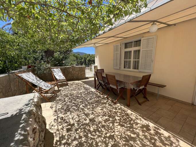 Vrboska Home Rental