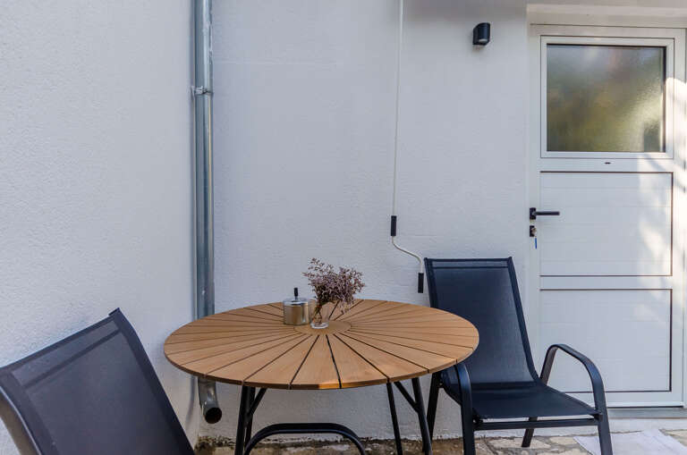 Podglavica Apartment Rental