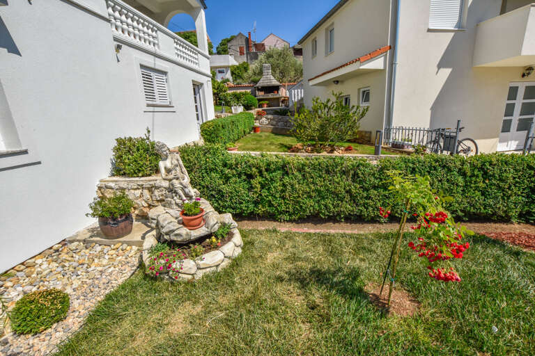 Sveti Filip I Jakov Apartment Rental