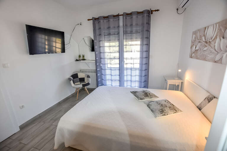 Sveti Filip I Jakov Apartment Rental