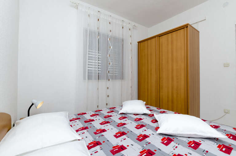 Pirovac Apartment Rental