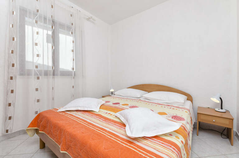 Pirovac Apartment Rental