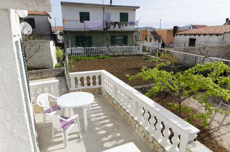 Pirovac Apartment Rental